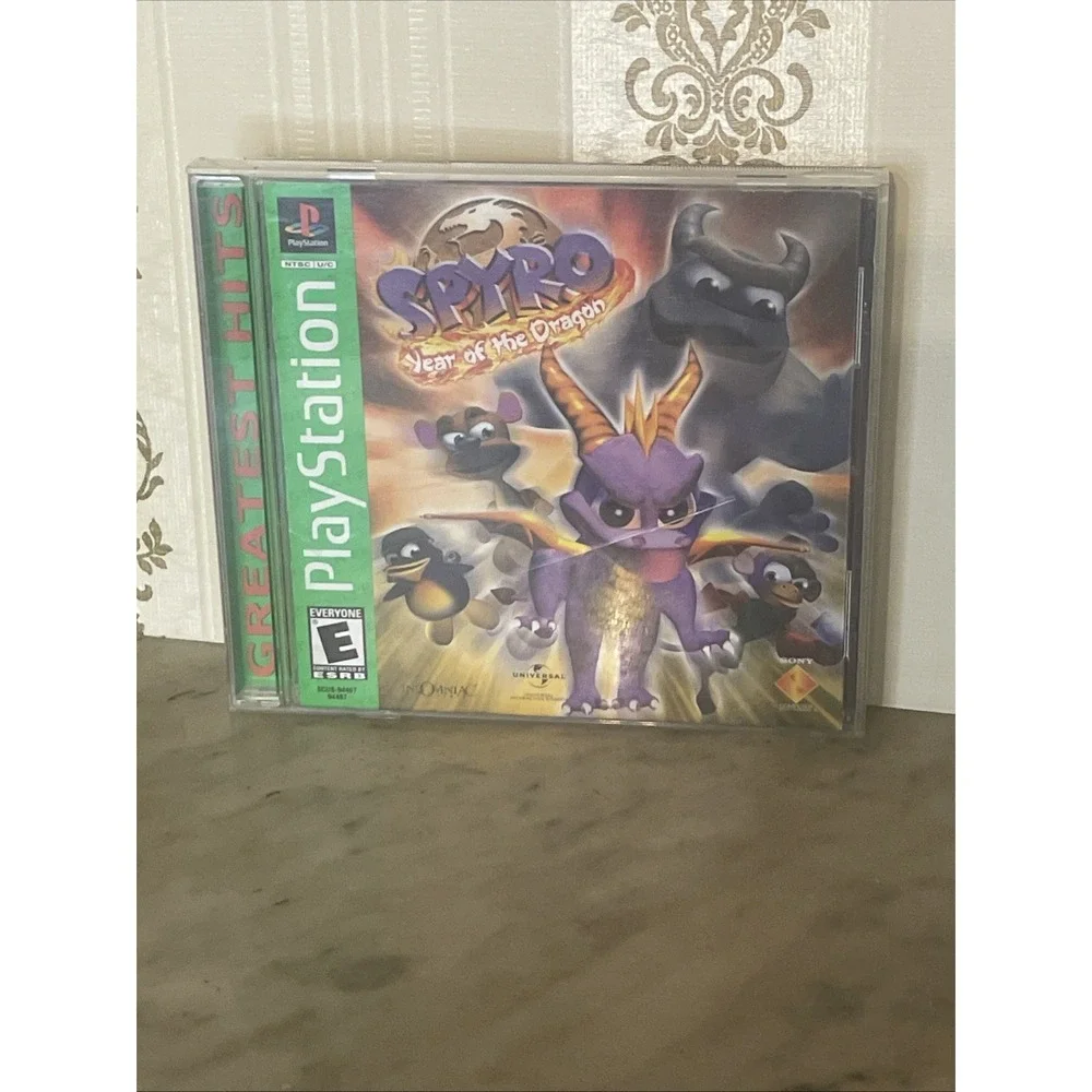 Spyro Year of the Dragon (Sony PlayStation 1, 2000)